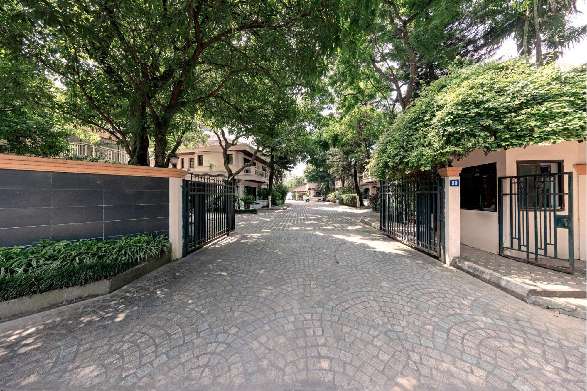 Oriental Palace Apartments Hanoi Bagian luar foto