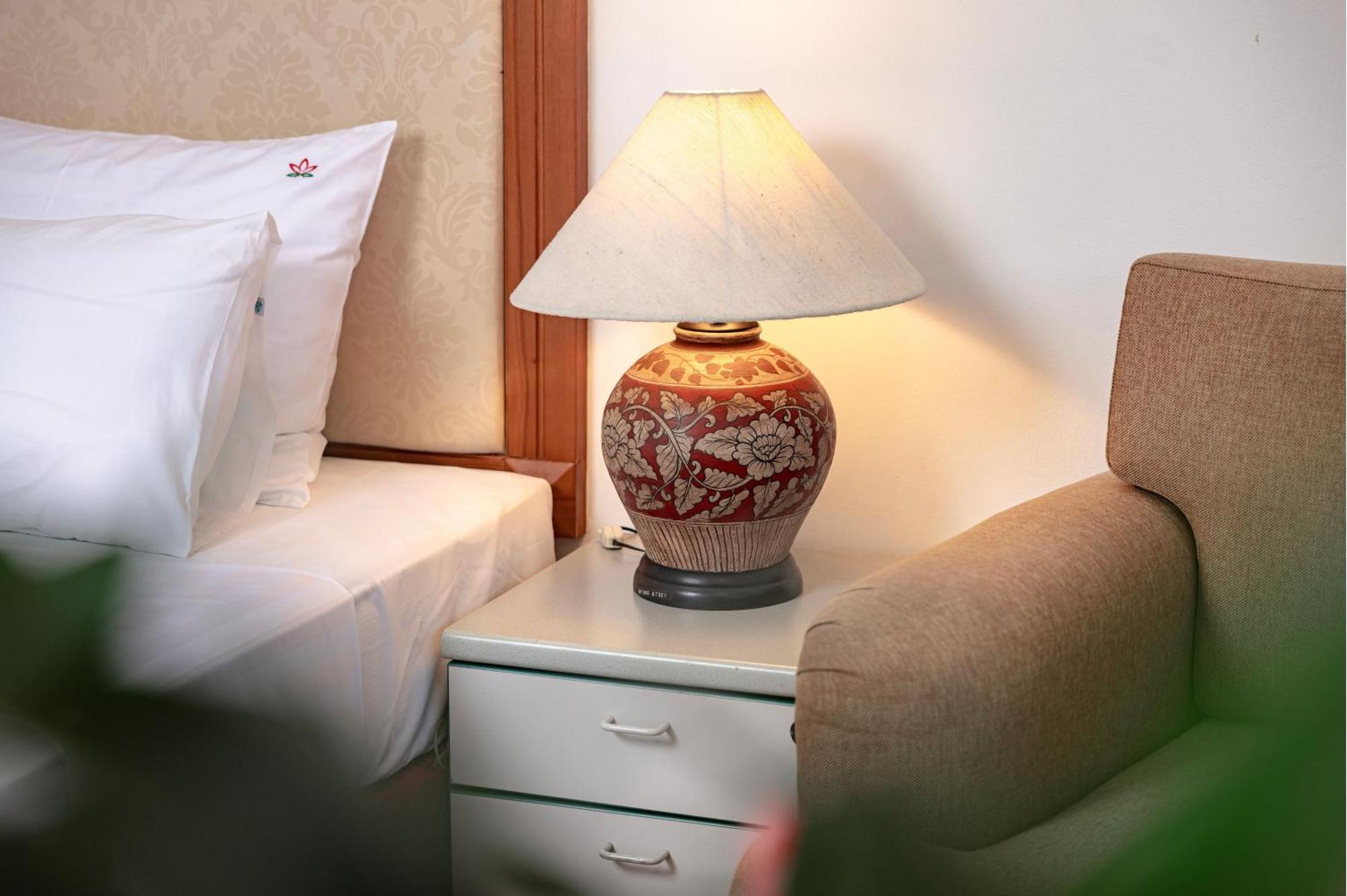 Oriental Palace Apartments Hanoi Bagian luar foto