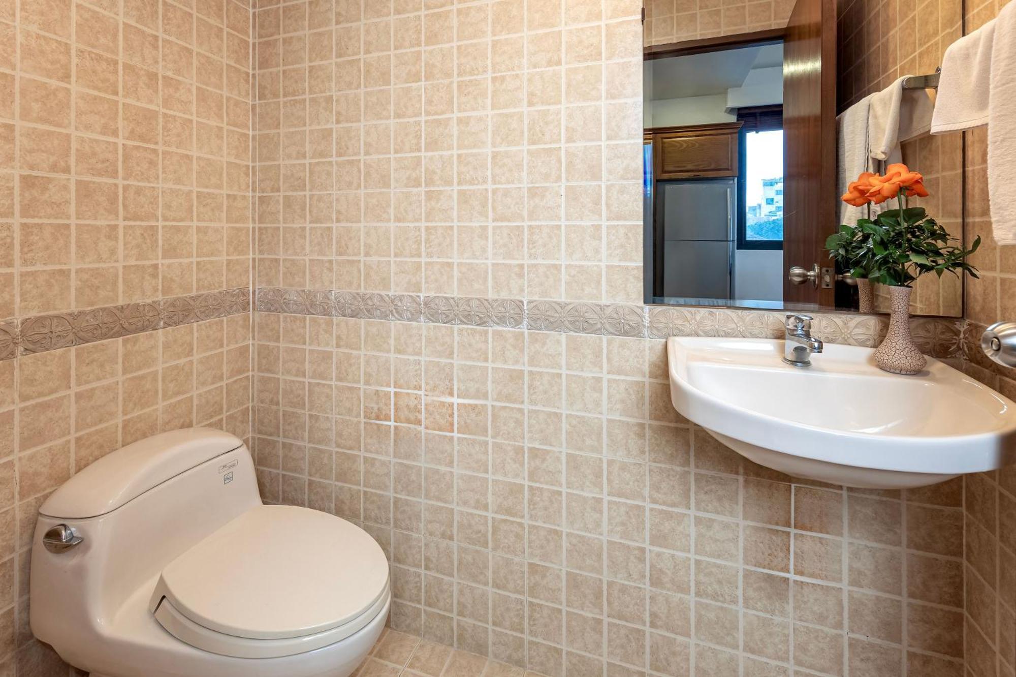 Oriental Palace Apartments Hanoi Bagian luar foto