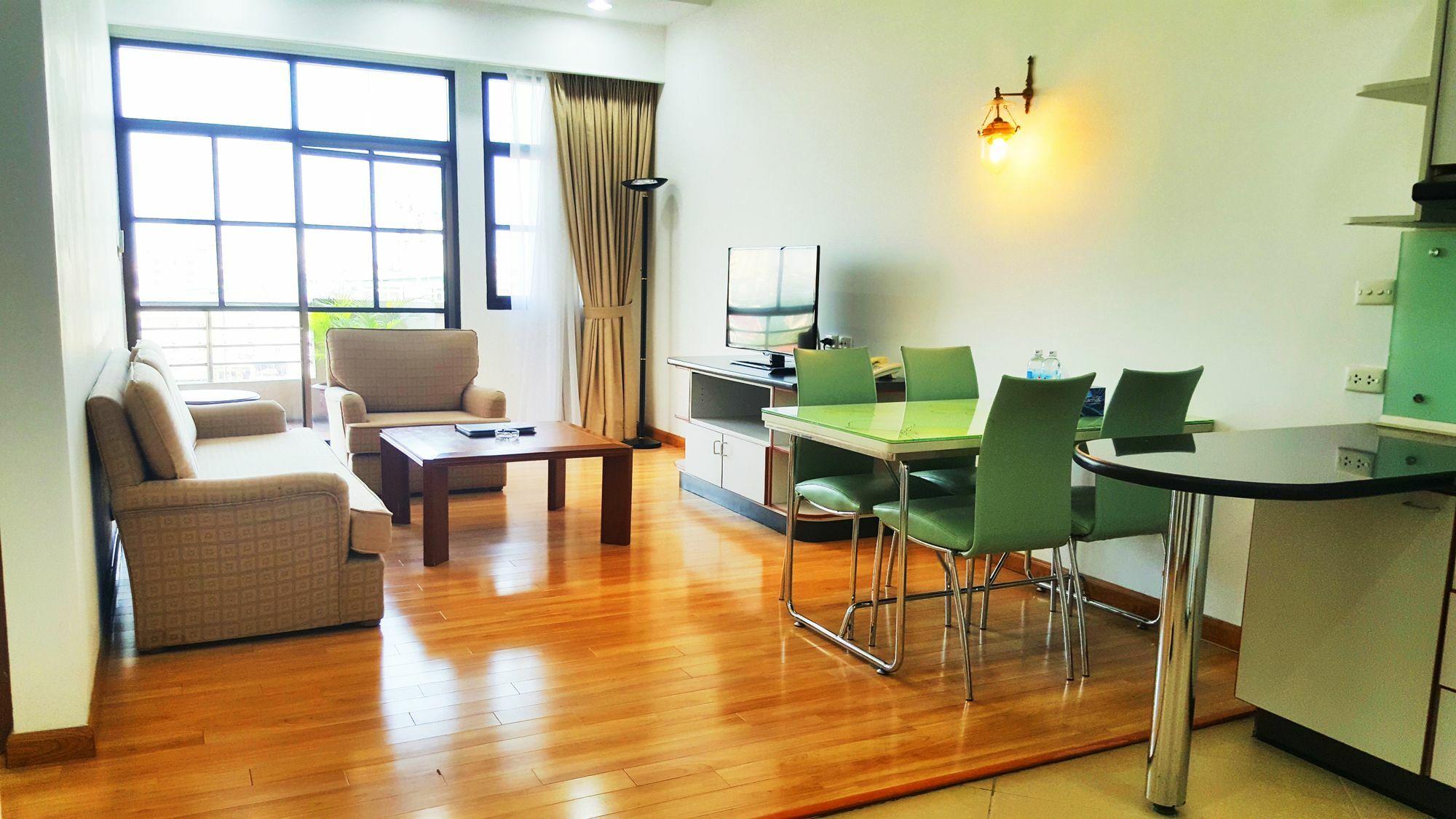 Oriental Palace Apartments Hanoi Bagian luar foto