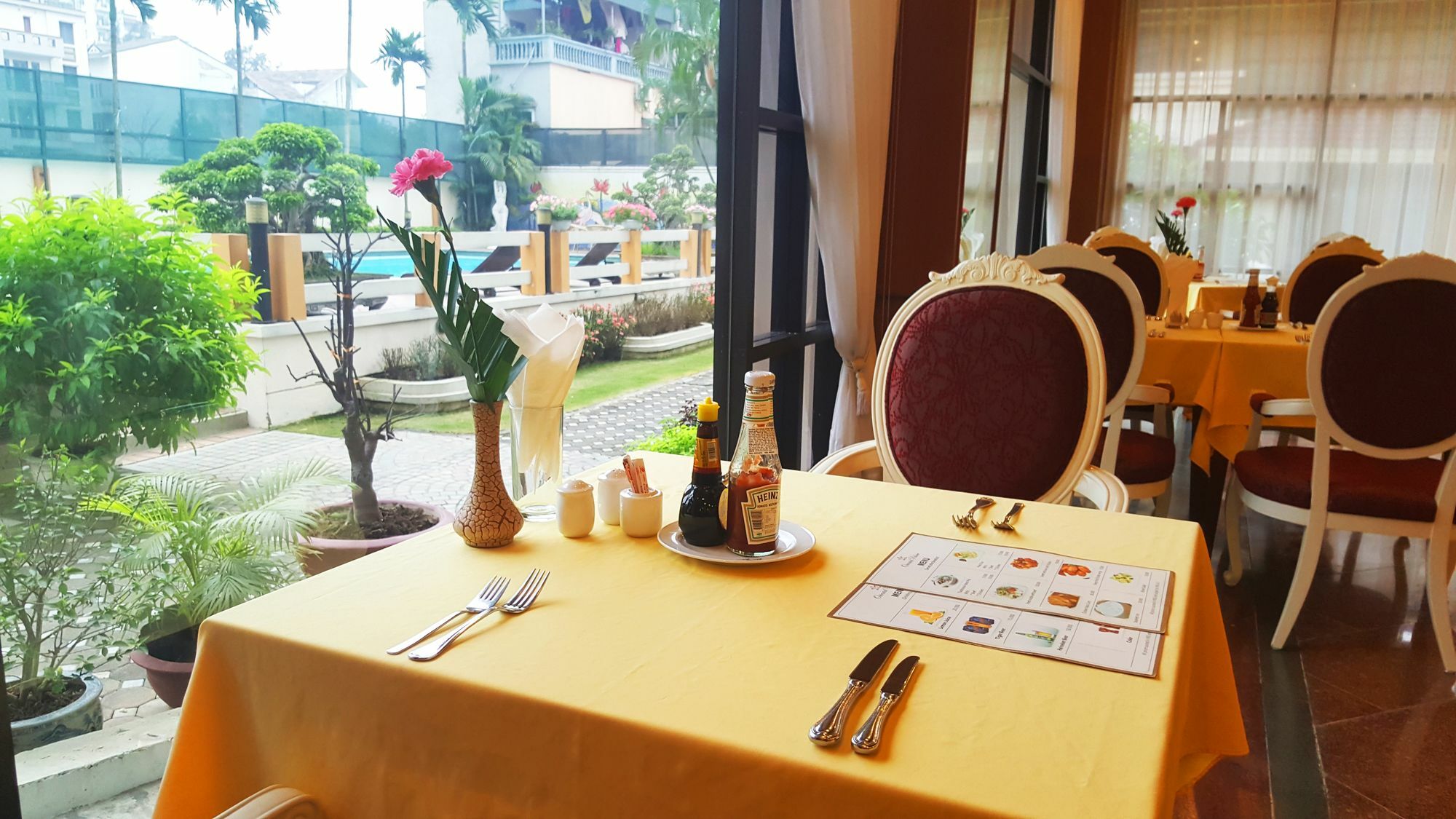 Oriental Palace Apartments Hanoi Bagian luar foto